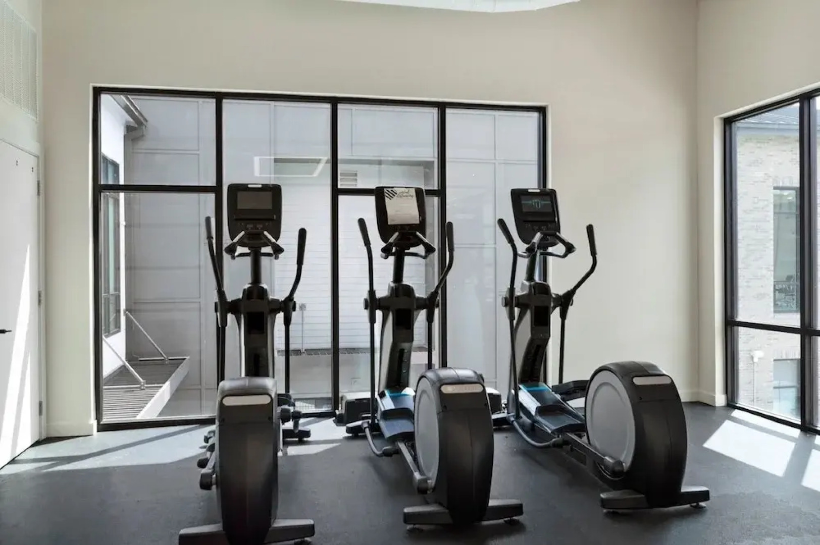 Kasa FreeMoreWest Charlotte