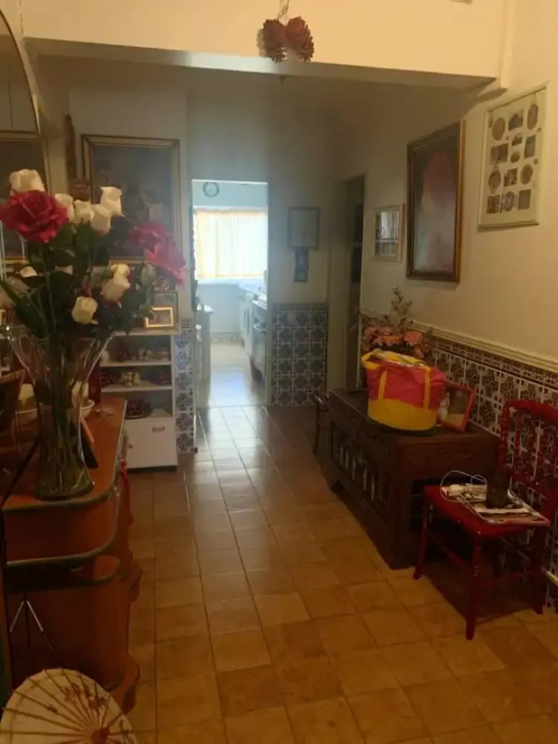 Apartment With 3 Bedrooms in Amadora