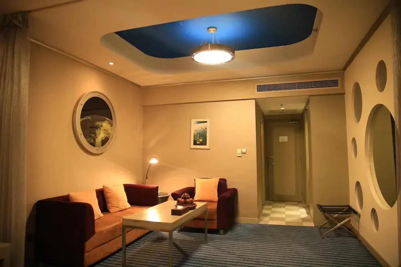 Yaxiang Jinling Palace