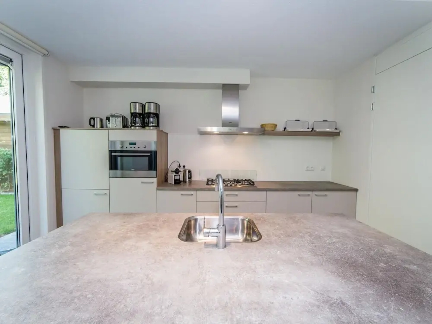 Lush Holiday Home 4km From Maastricht