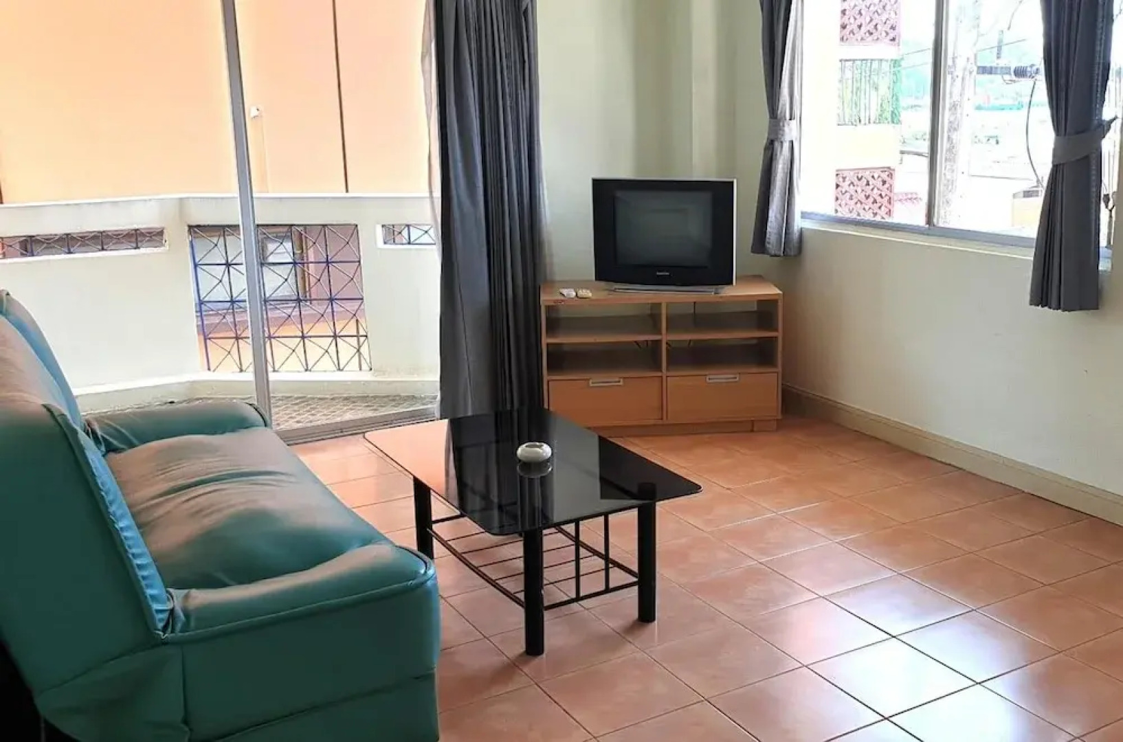 Walking Street Hostel by New Wave - Adults Only