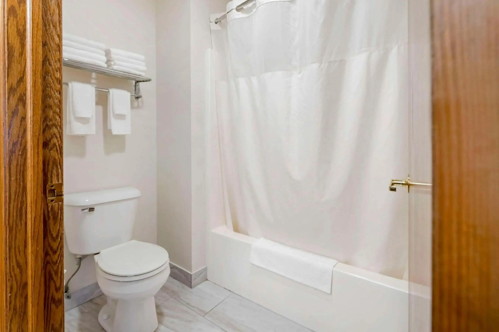 Quality Inn & Suites Stoughton - Madison South