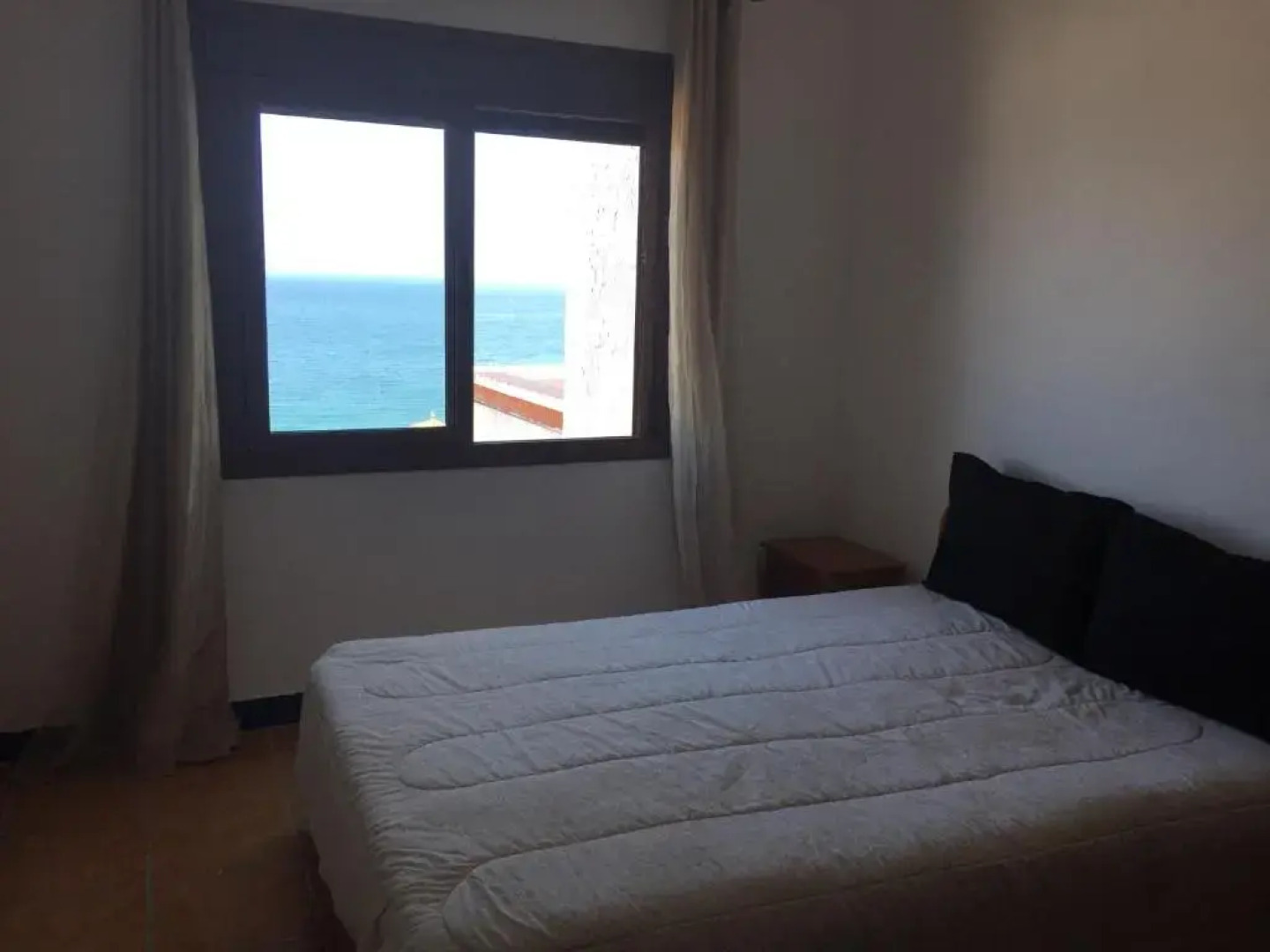 Maison en front de mer pour 2 à 8 personnes avec parking