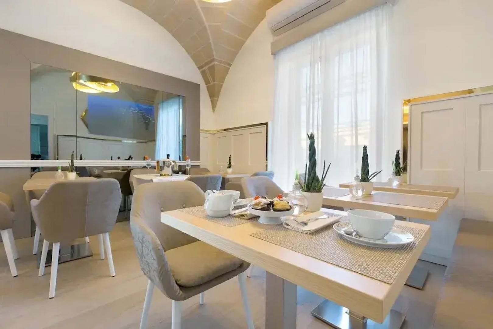 Acquaviva Suites