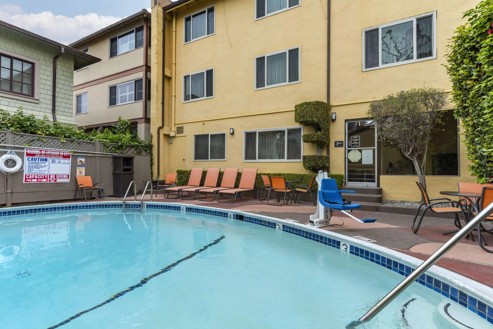 Best Western Carmel's Town House Lodge