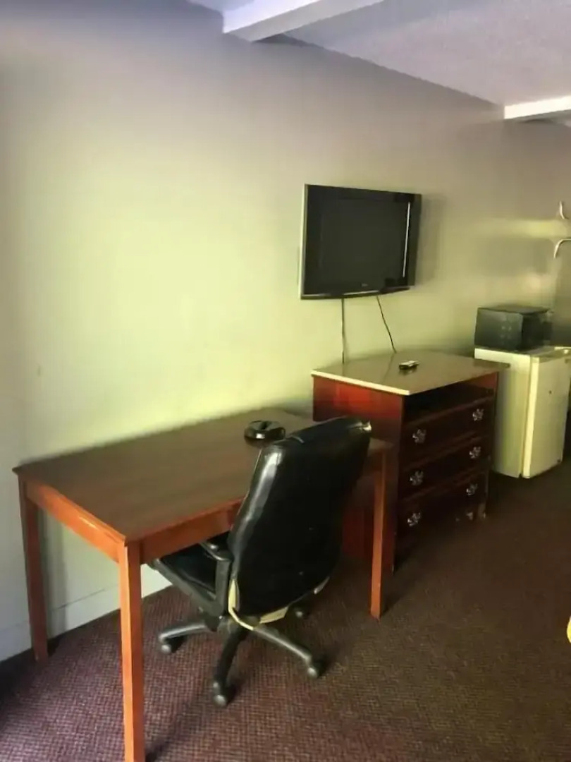 Scottish Inns Locust Grove