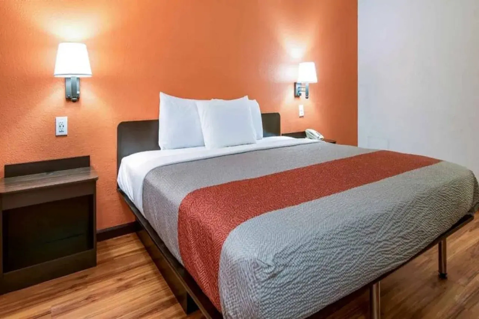 Motel 6 Grove City, OH