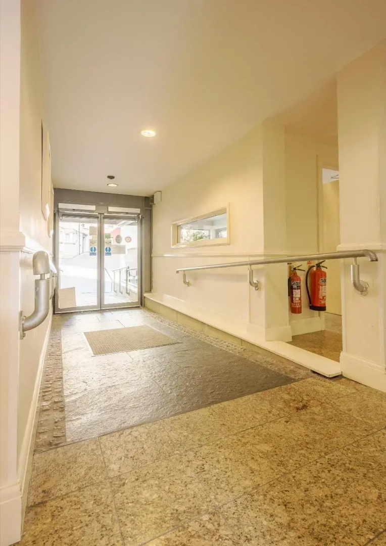 Holyrood Aparthotel