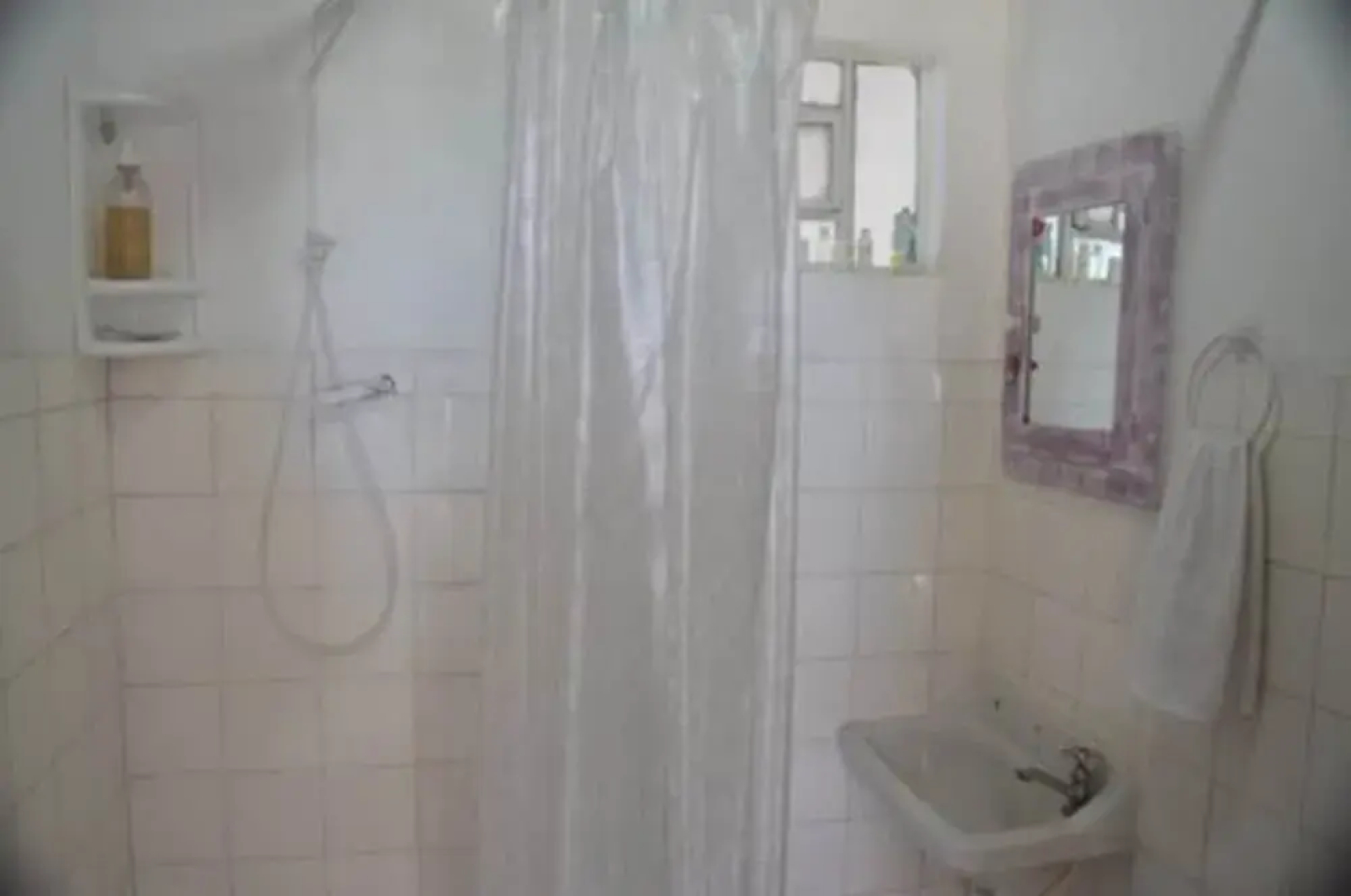 Cronos Guest House