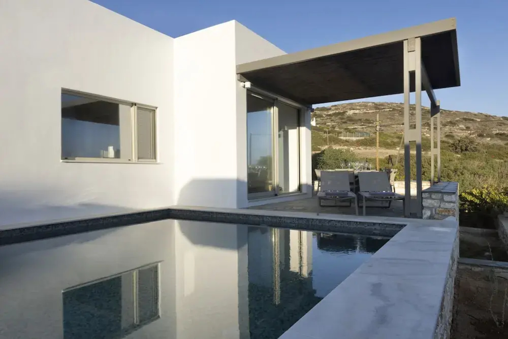 Seaview Villa by Villarentalsgr