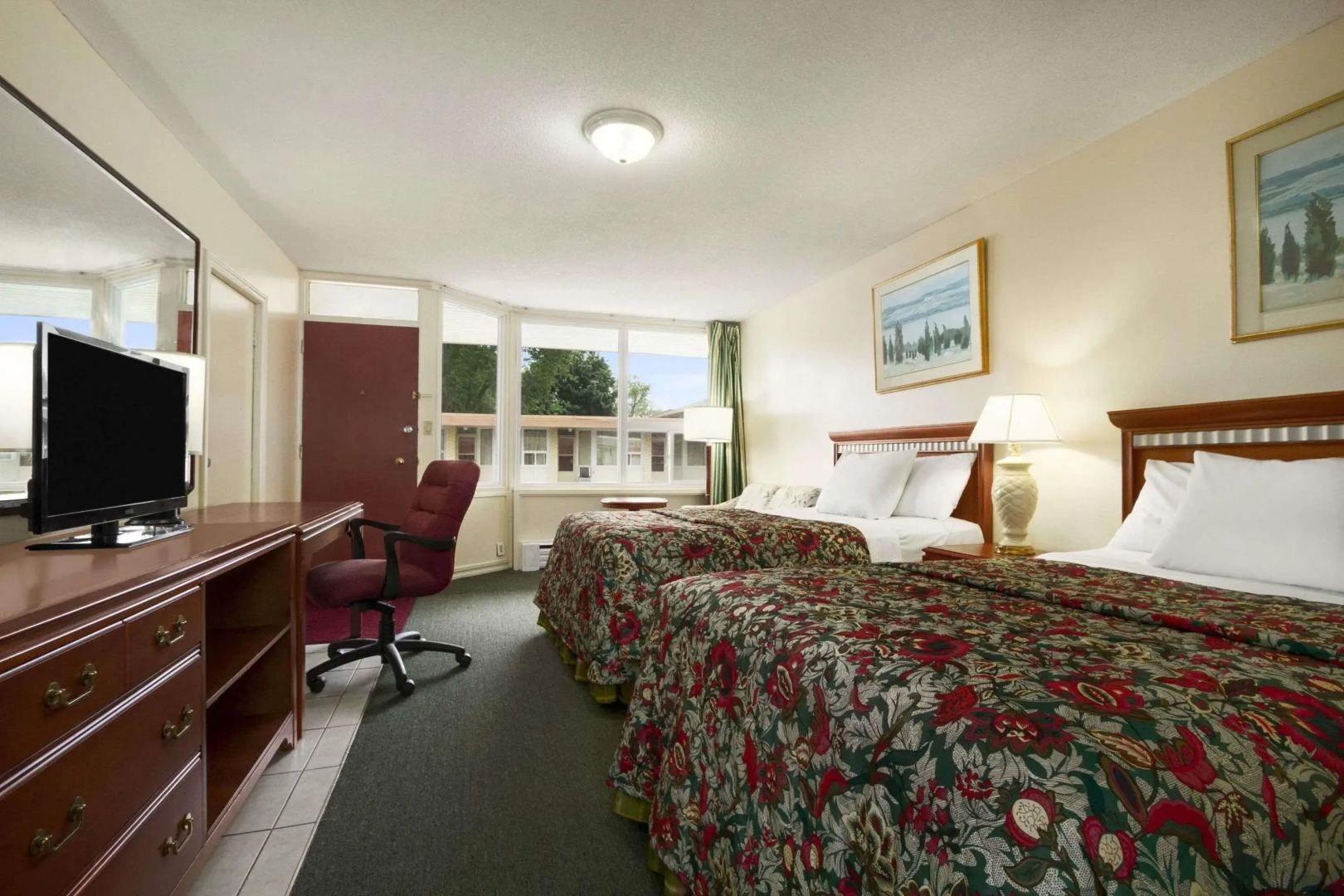 Knights Inn Burlington, ON