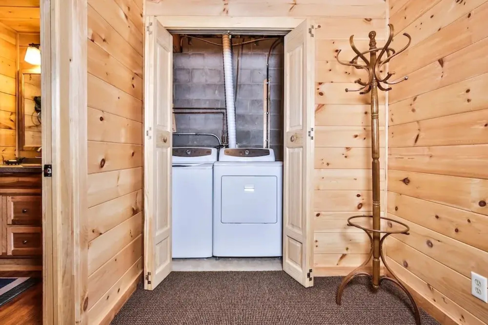 Total Seclusion - 5 Br Home