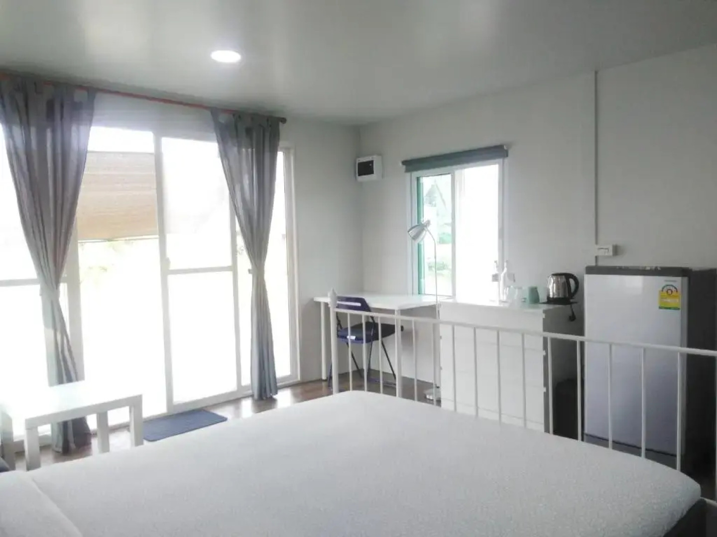 Naivacha Tent Koh Mak