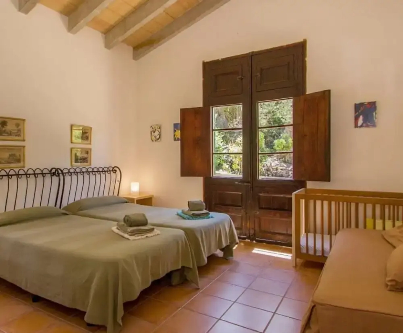 106541 Villa In Estellencs