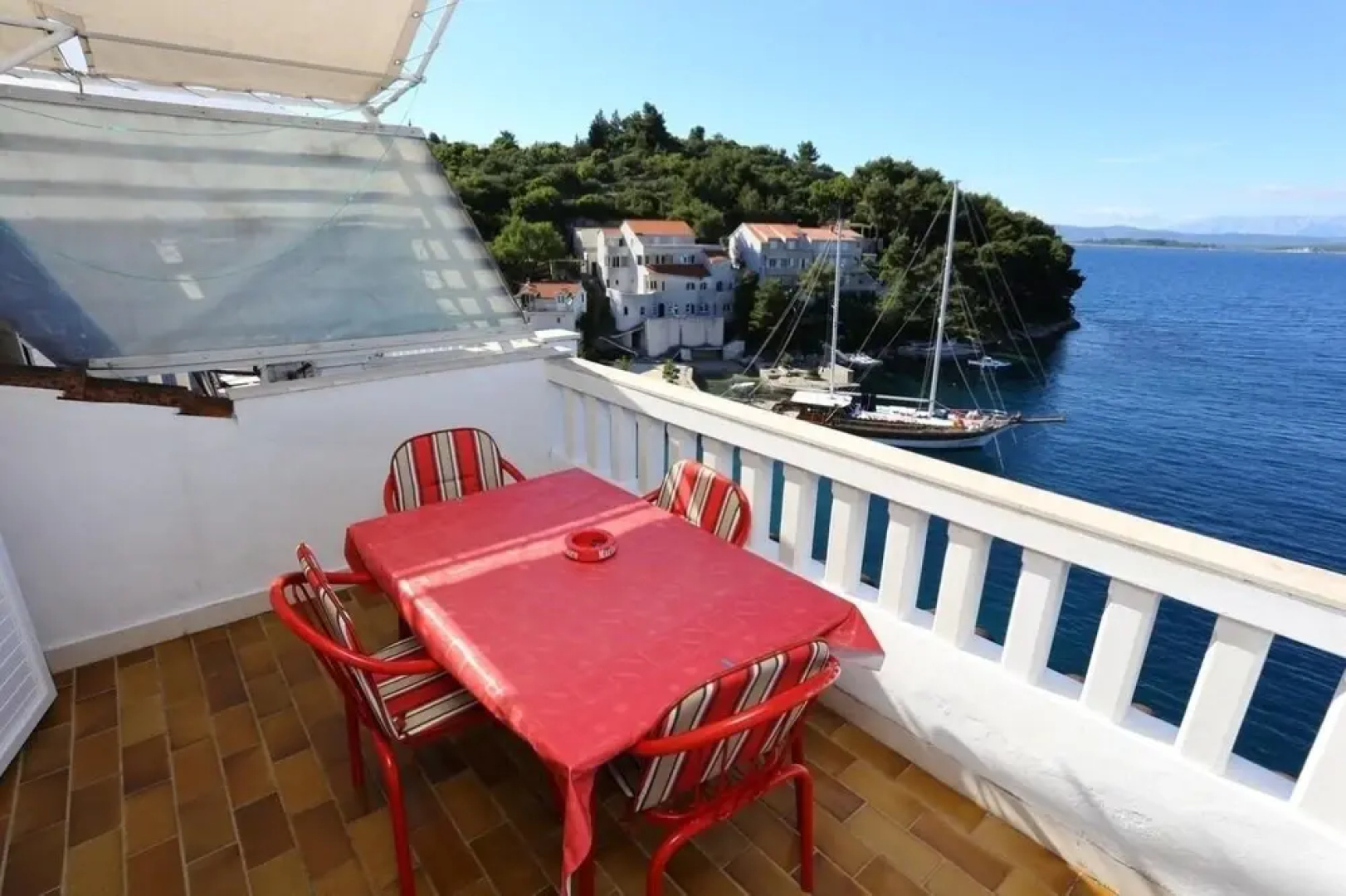 Ivo - 20m From the sea - A4