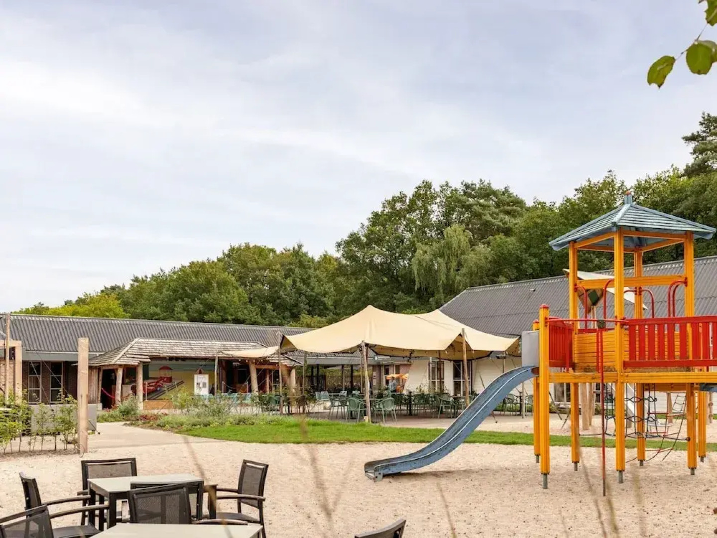 Chalet With Dishwasher Near Nature Reserve