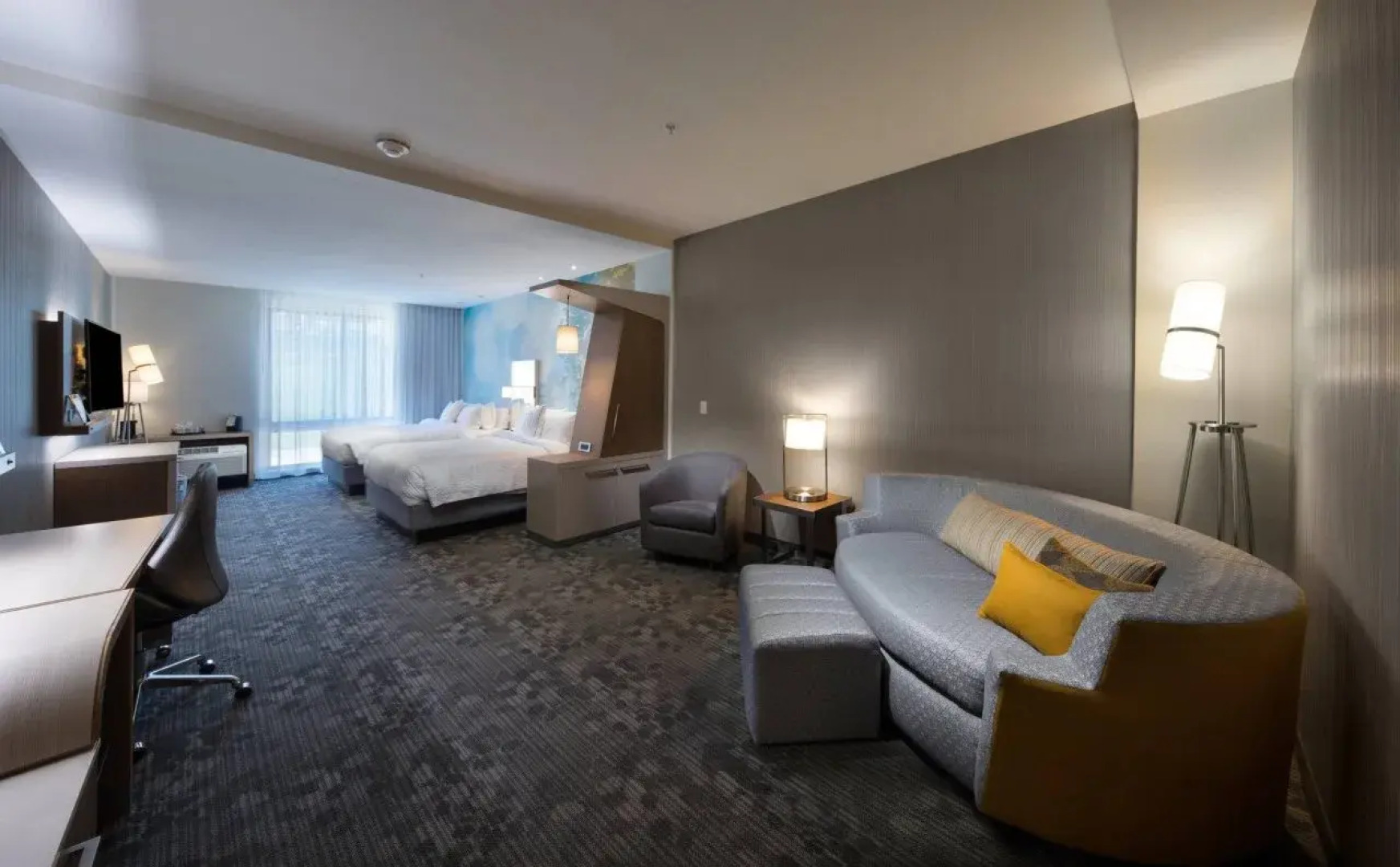 Courtyard Russellville