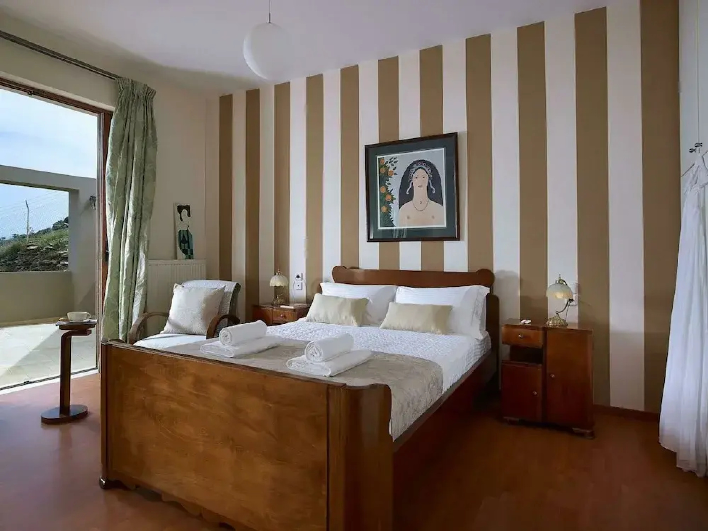 Luxury Villa With Heated Pool 700m to the Beach