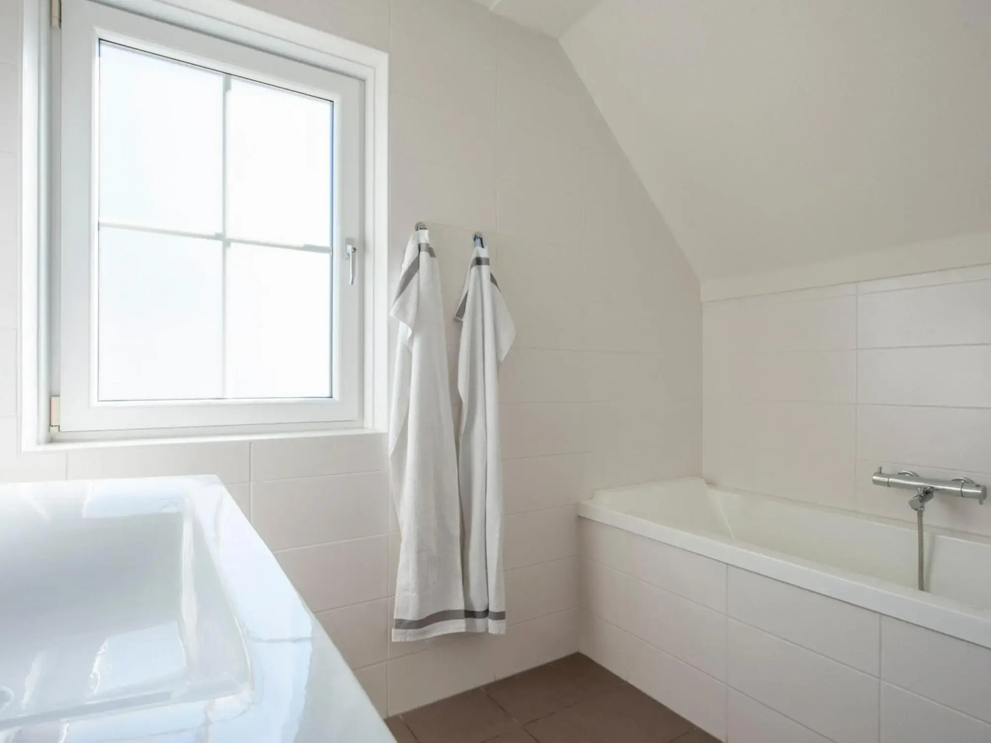 Luxury villa with infrared sauna, in a holiday park, 400 m from the sea