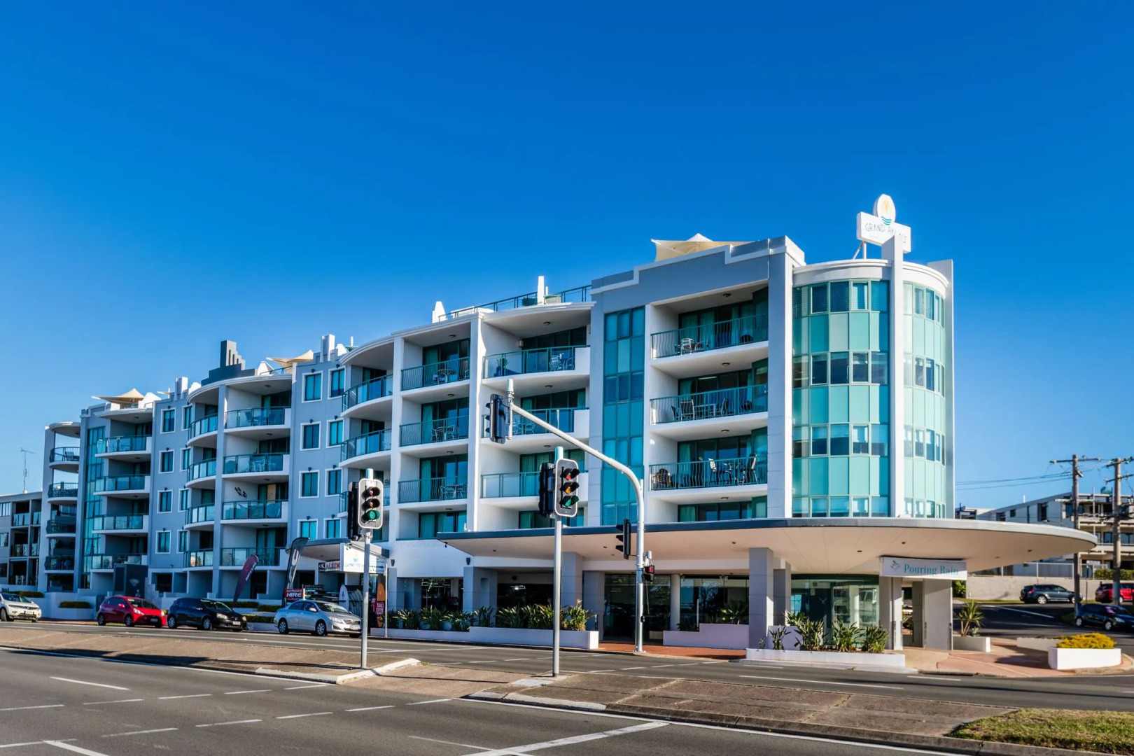 Grand Palais Boolarong Beachside Resort