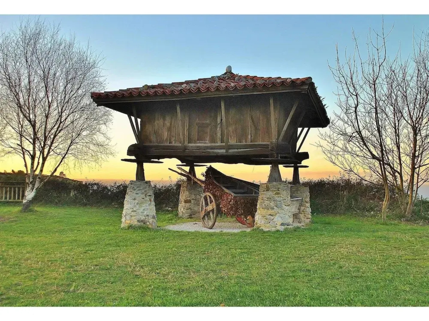 Rural Apartment in Parres Overlooking a Magnificent View