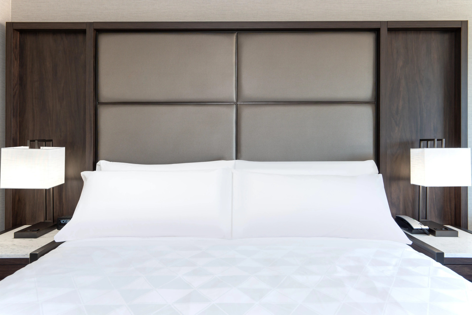 Holiday Inn Boston Logan Airport - Chelsea by IHG