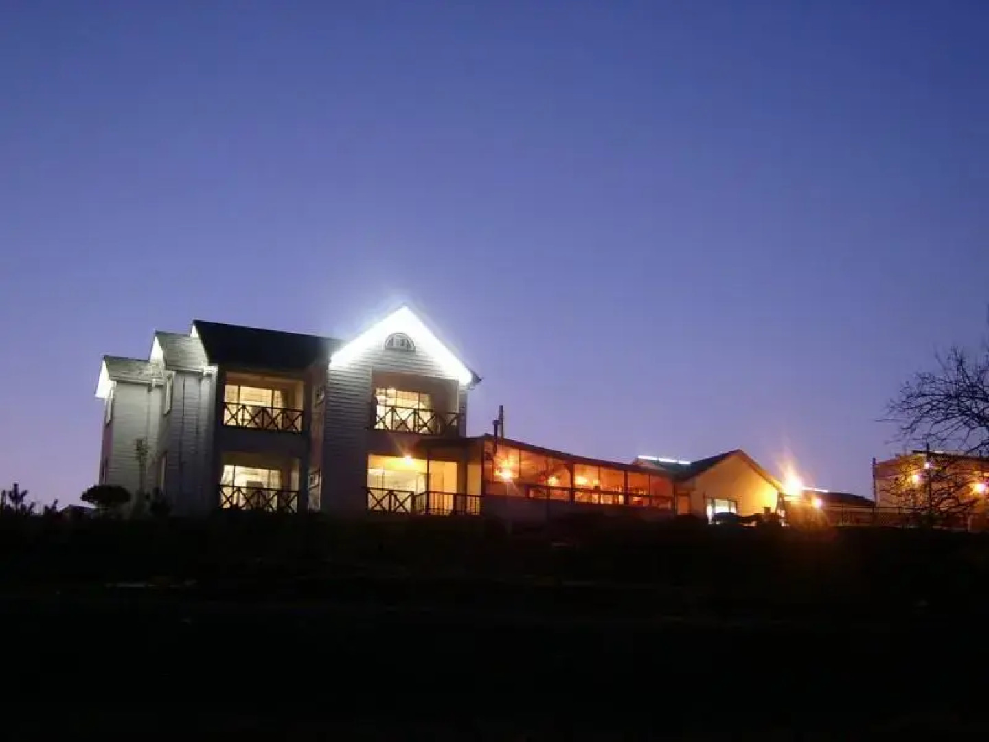 White House on the Hill HayanZip