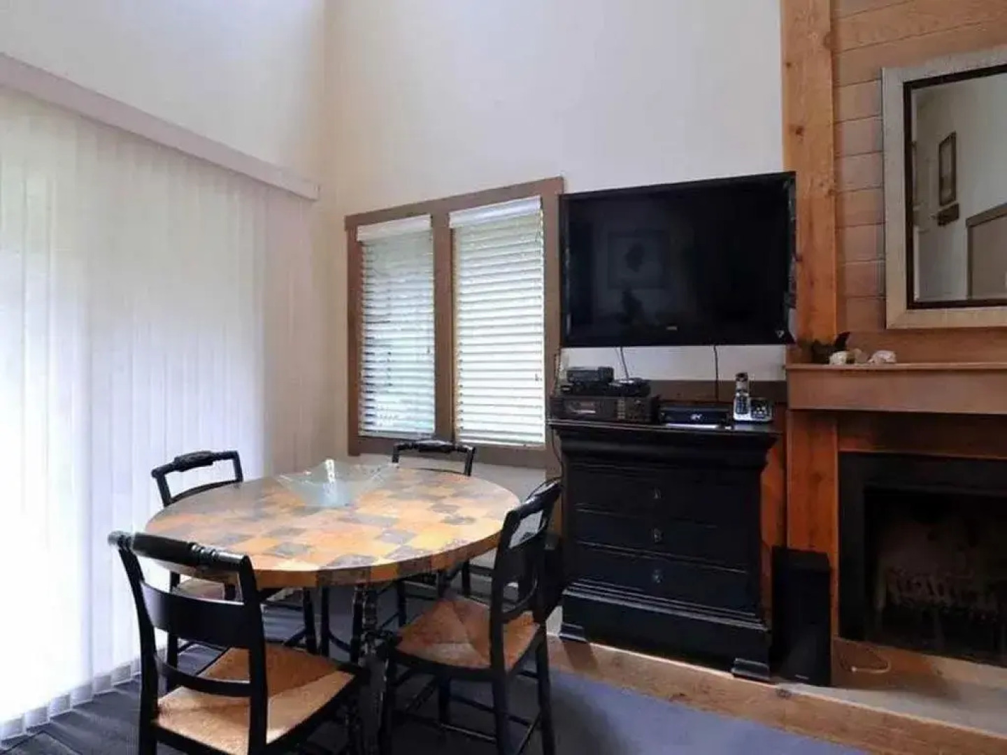 Greyhawk Condominiums Warm Springs, Great Location for Bike and Ski