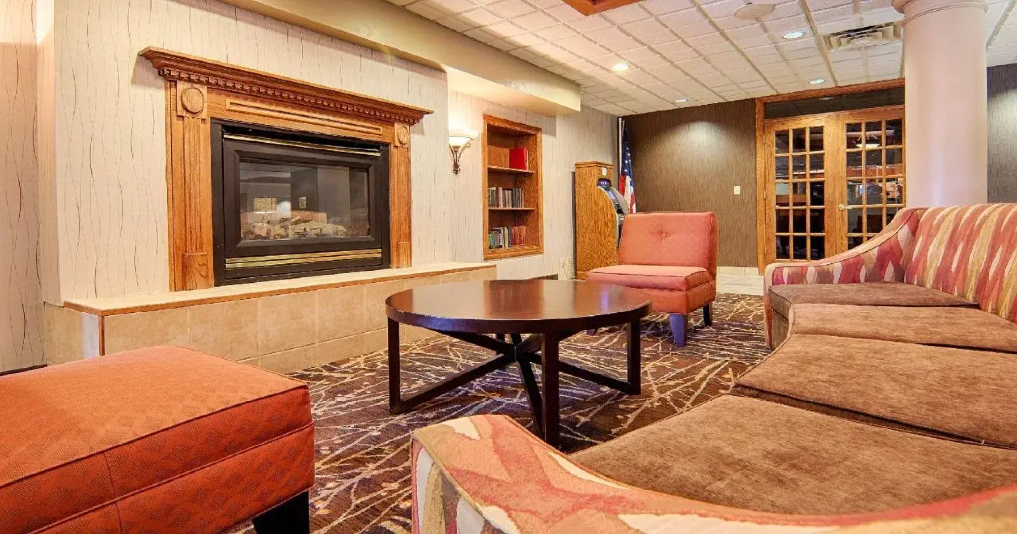 Norwood Inn & Suites