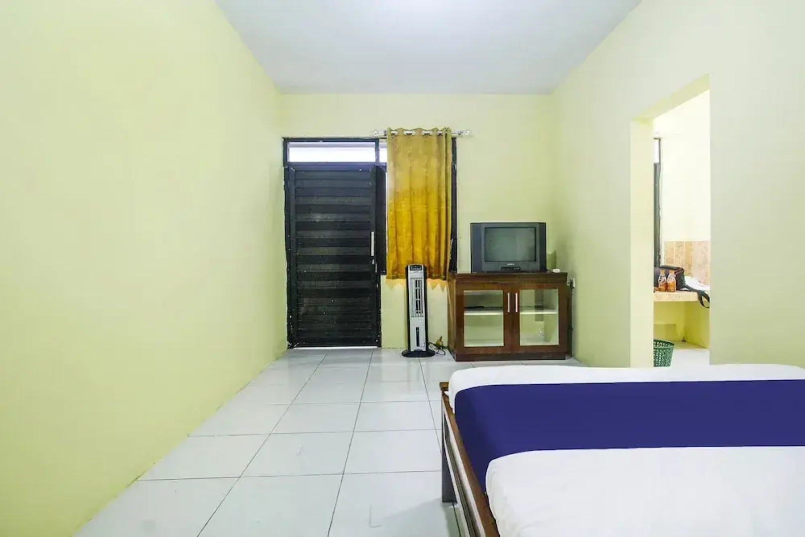 OYO Life 91606 Nadin Guest House Syariah