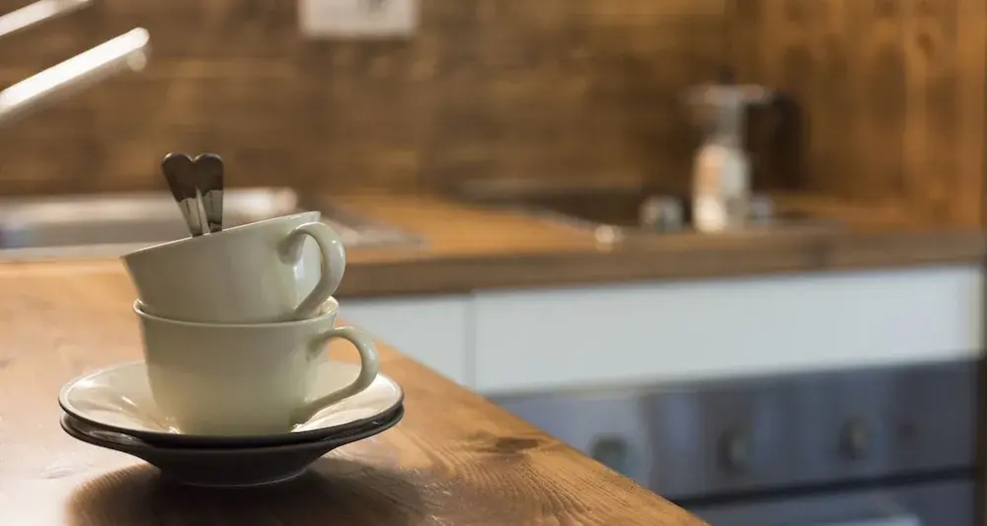 Altido Wood and White With Lake View