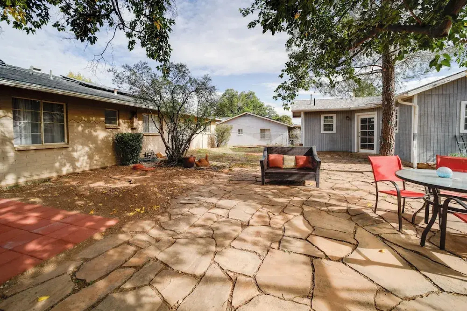 Pet-friendly Cottonwood Home w/ Mountain View!
