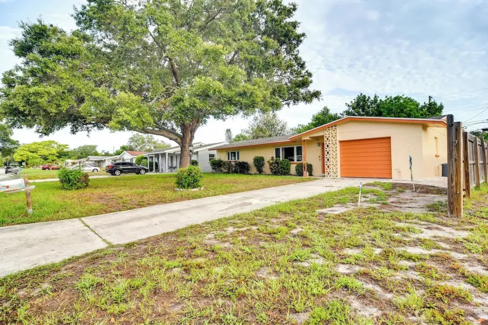 3 Mi to Beach: Seminole Retreat w/ Patio