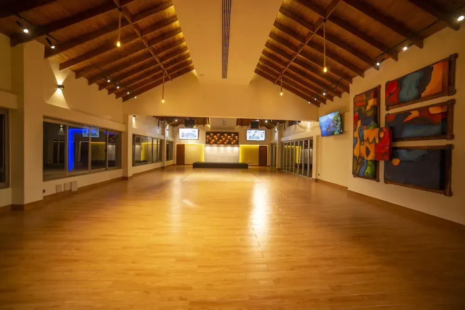 Vista del Campo Country Club & Villas