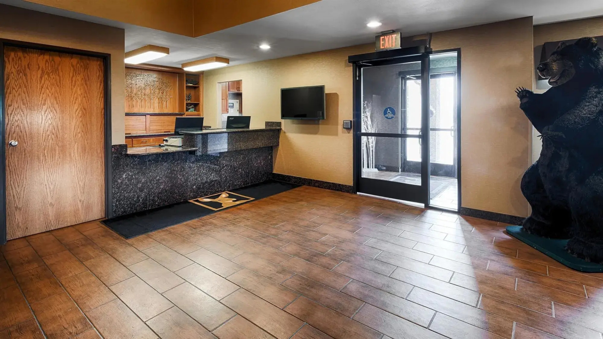 Best Western Plus Deer Park Hotel & Suites