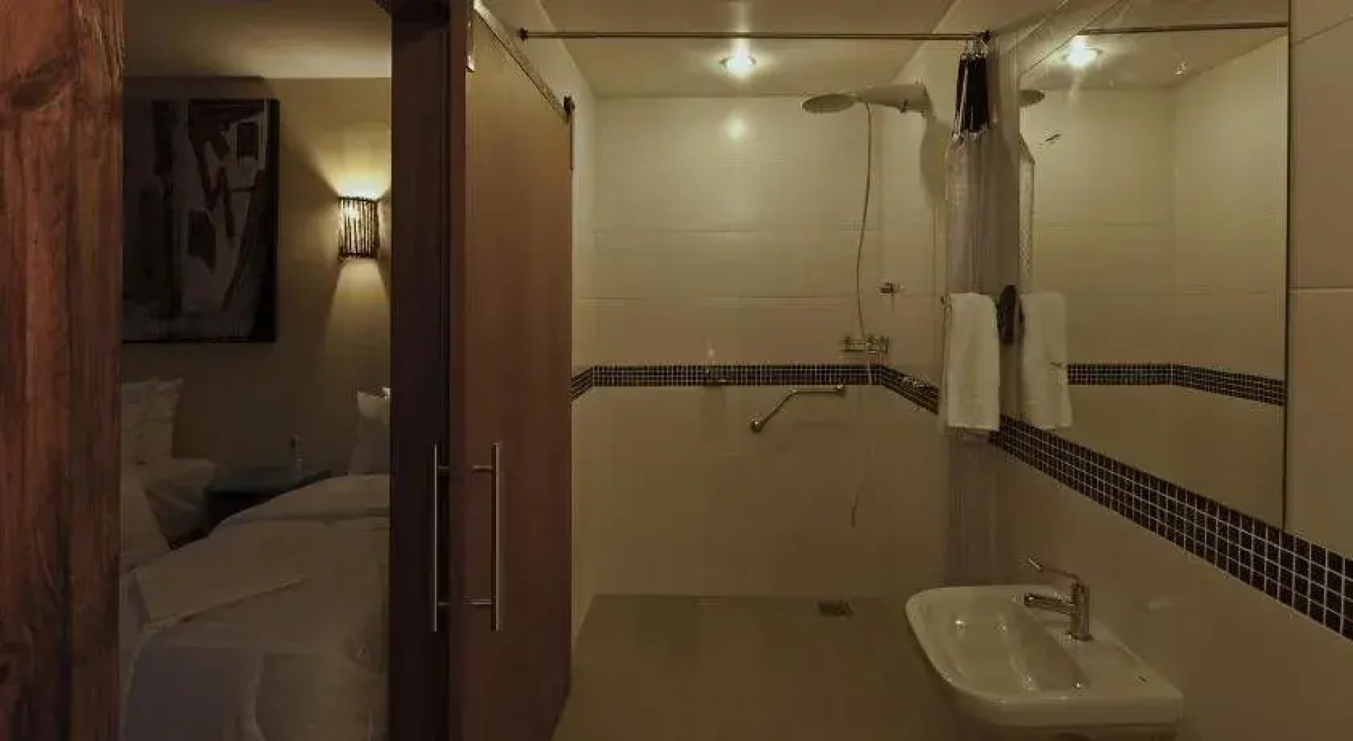 Porto Charitas Sailing Guest House