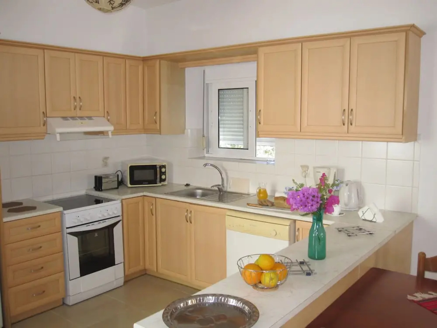 Luxurious Holiday Home in Vamos Plaka With Swimming Pool