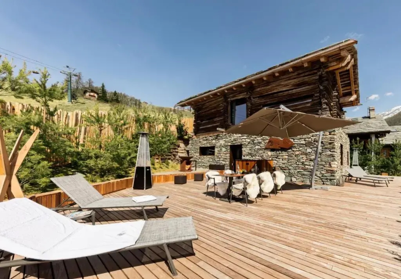 Cocoon Deluxe Luxury Chalet SPA F&B