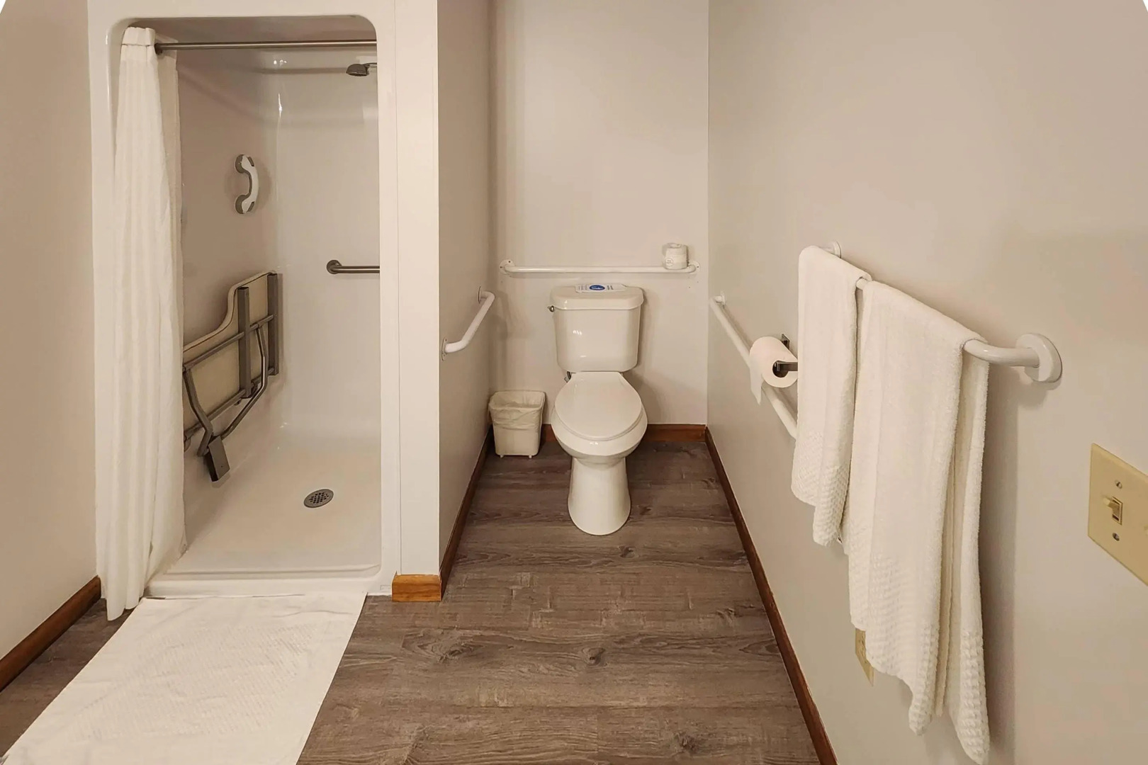 Econo Lodge Lakeshore