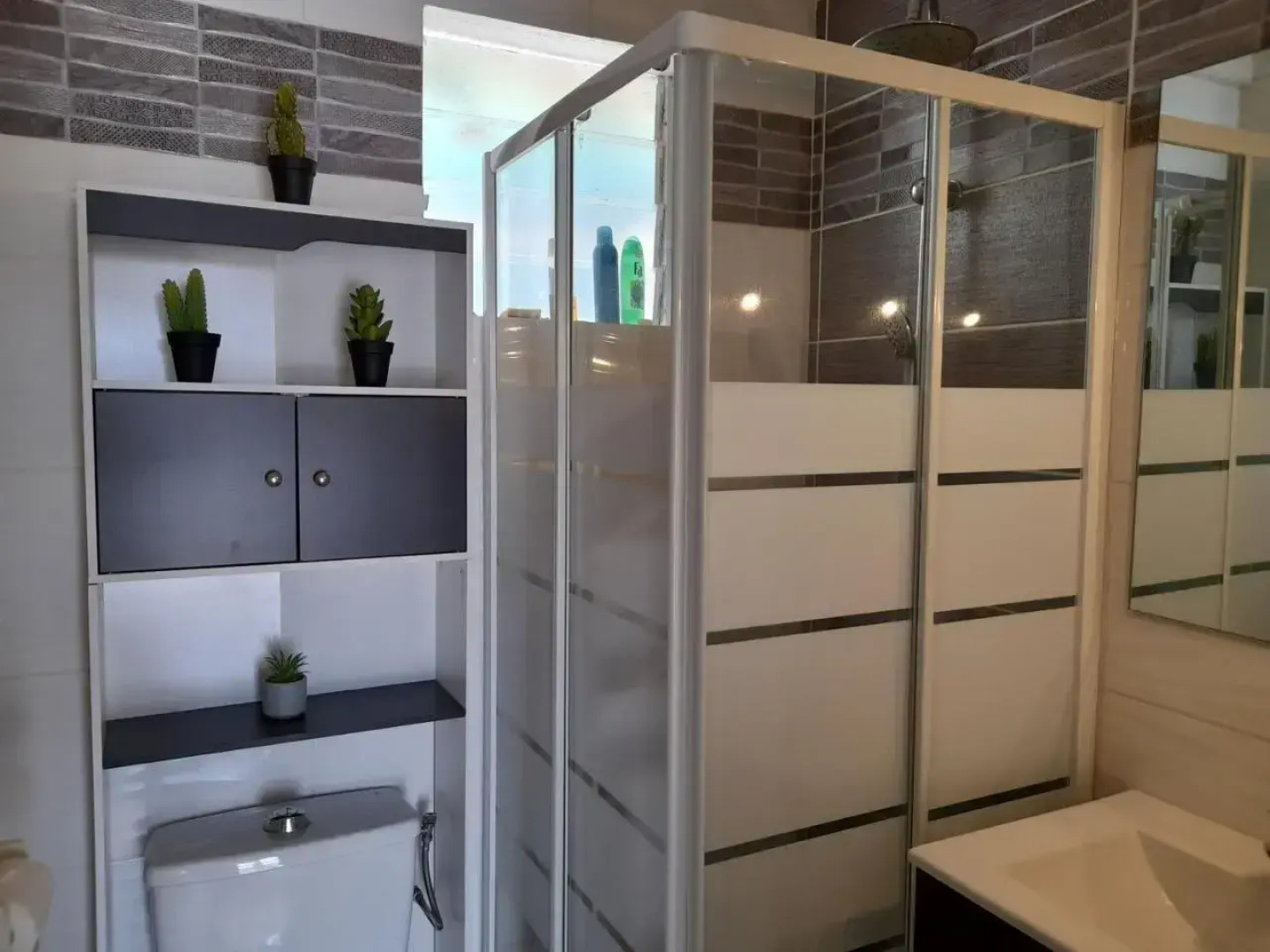 9 Lyly Location F3 Mezzanine