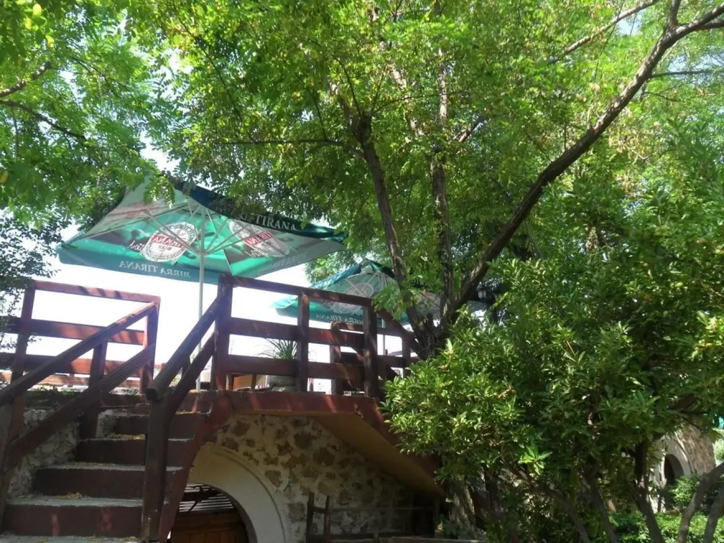 Bar Restaurant Merlika