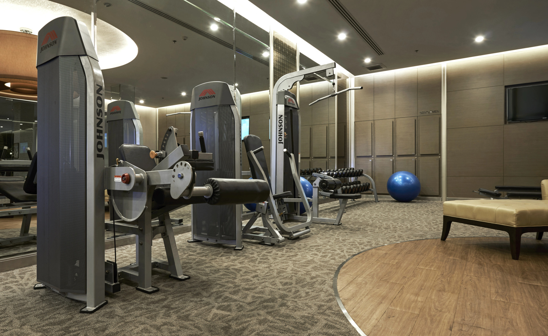 Mandarin Hotel Managed by Centre Point