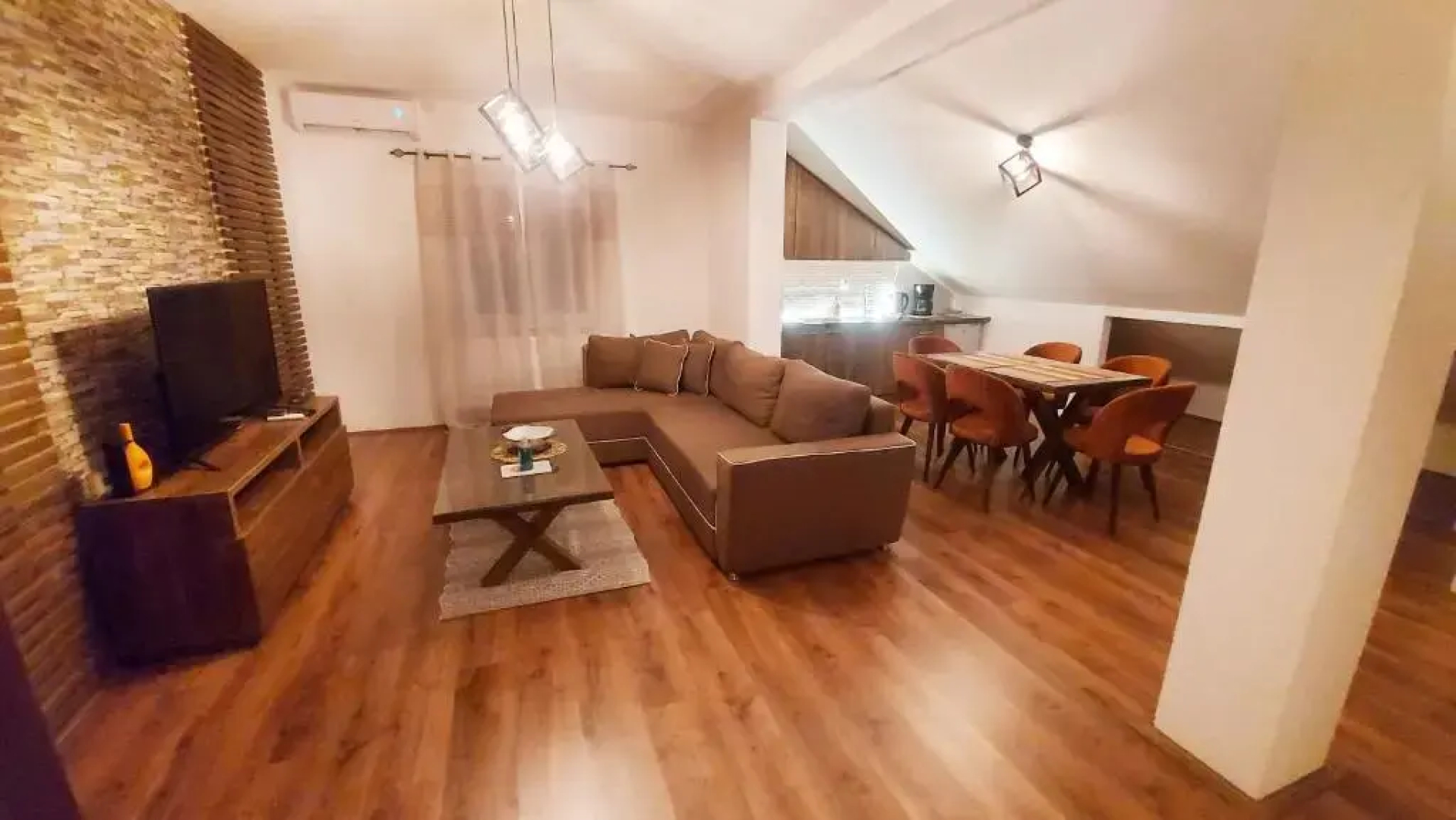 Gold Apartment
