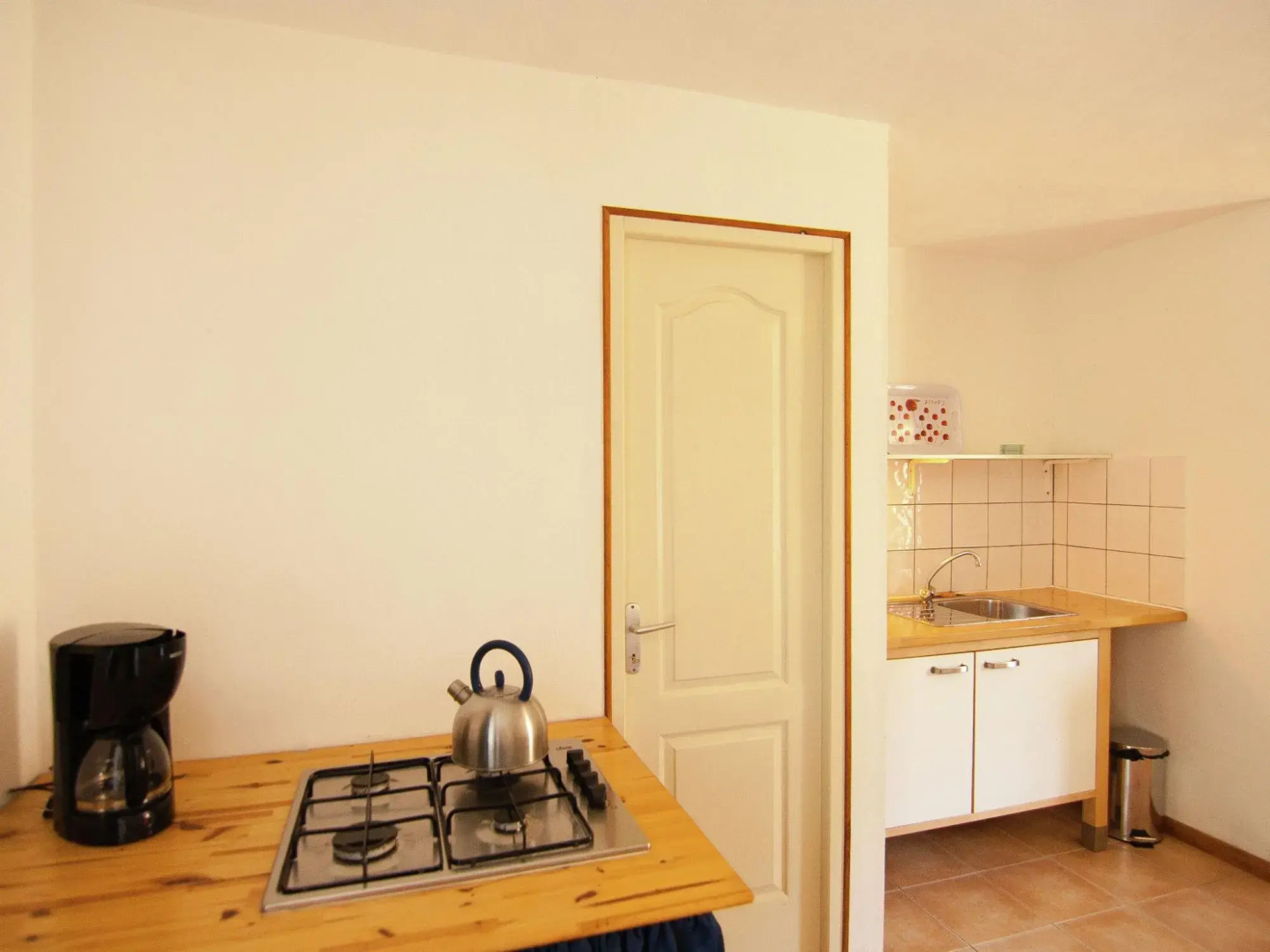 Charming Cottage with Pool in Vezac South of France