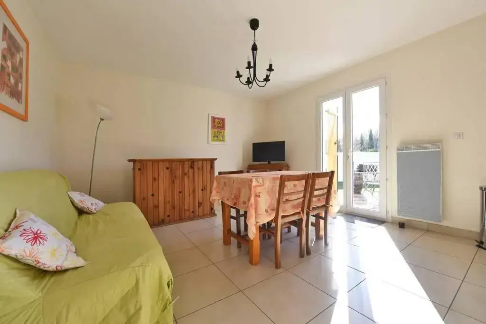 Maison Calme Avec Jardin Et Parking Prives