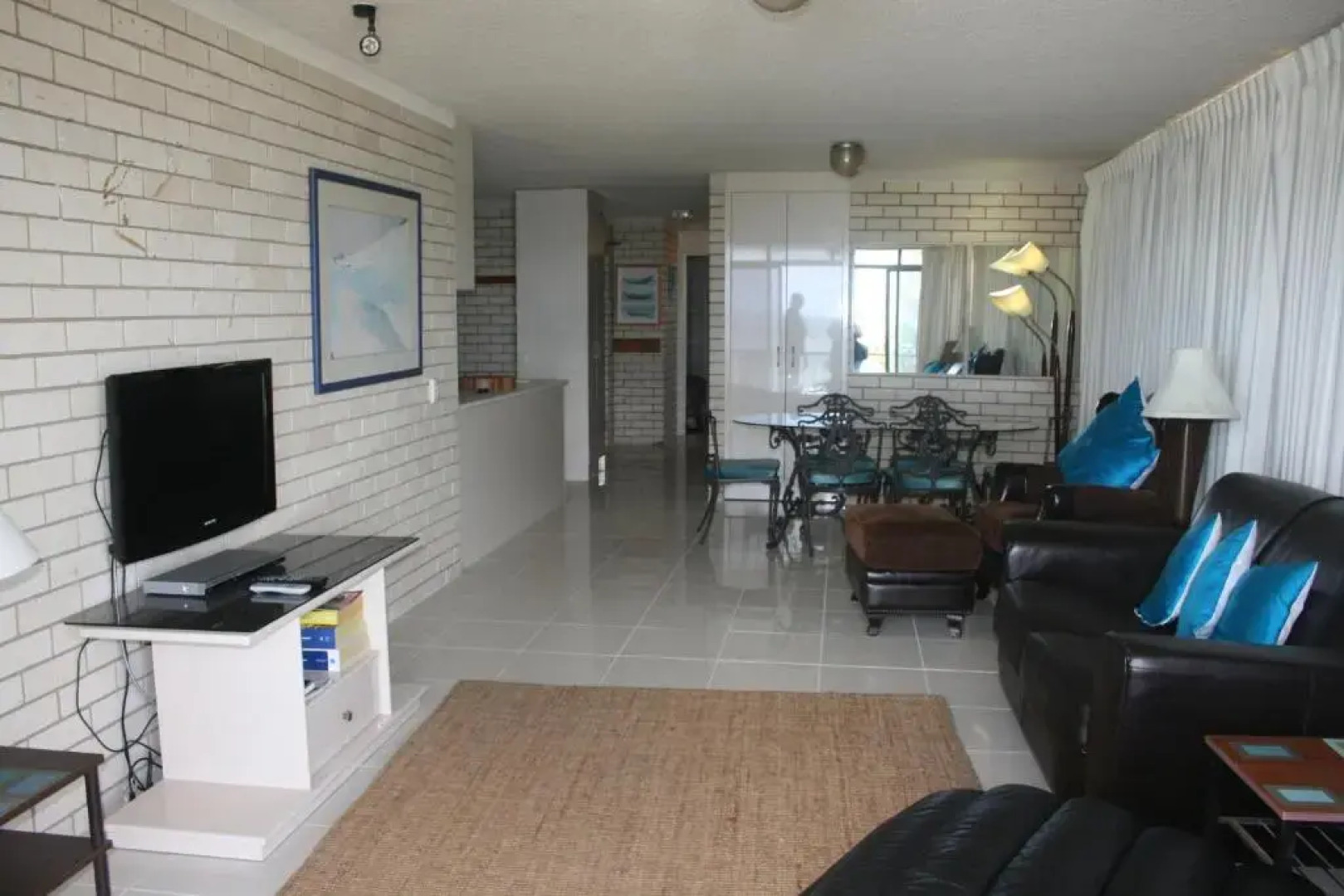 Kings Row Apartments