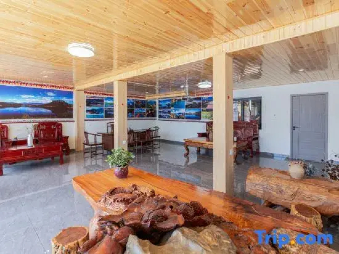 Yiwan Huqi Homestay in Lugu Lake
