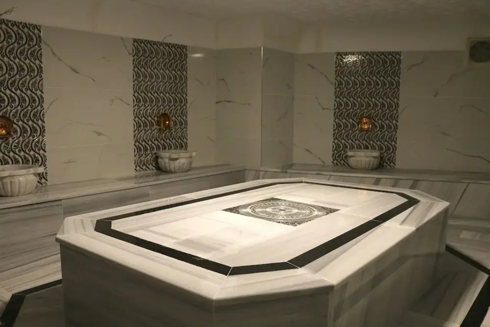 Business Grand Hotel