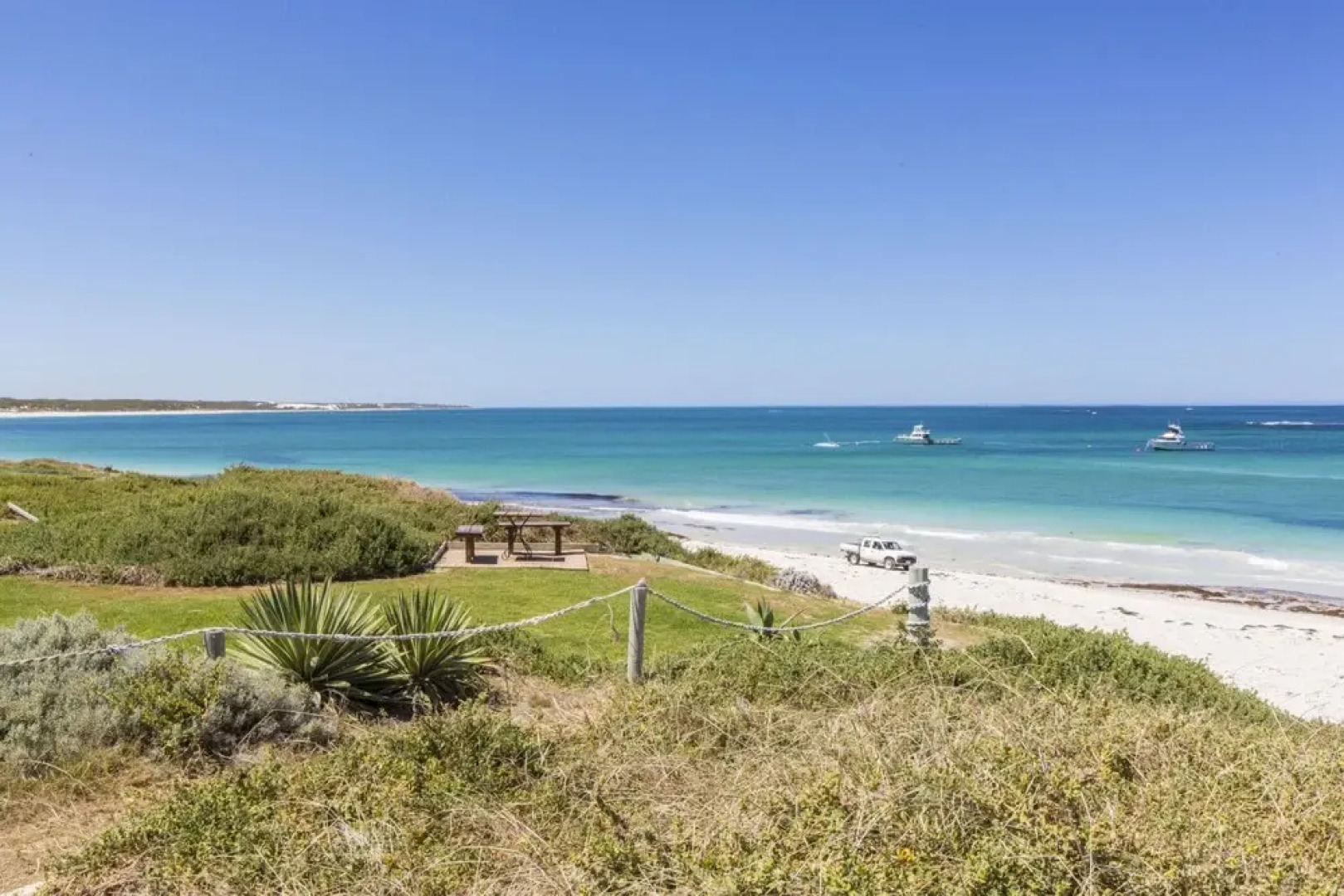 Ledge Point Village - Villa 11 - Beachfront Ocean Views