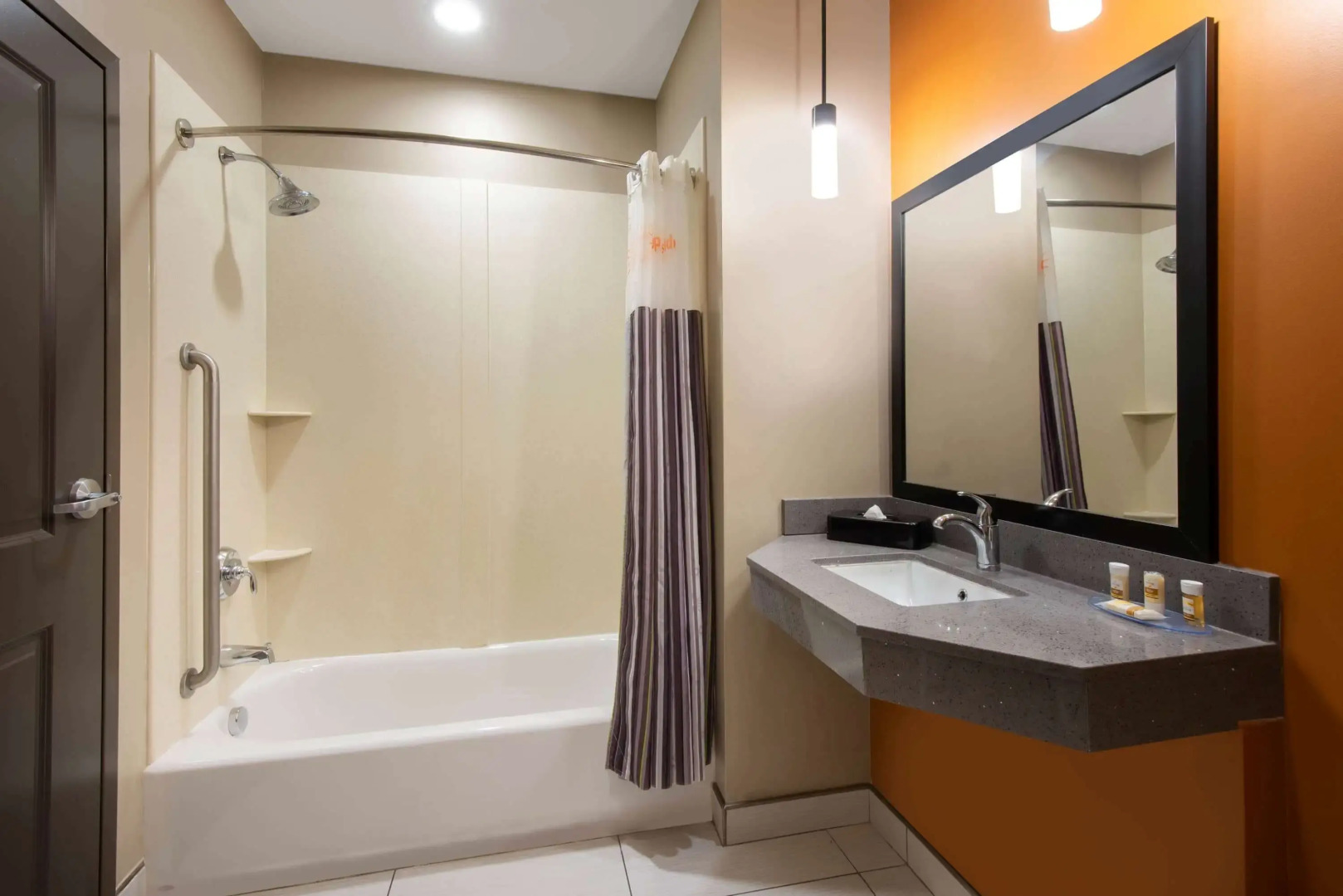 La Quinta Inn & Suites by Wyndham Harrisburg-Hershey